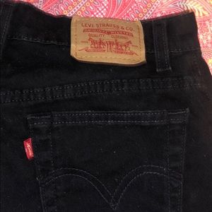 Levi’s black high waisted shorts